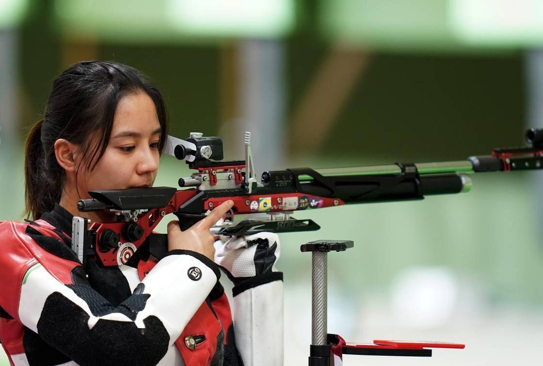 东京奥运会赛事24日全面展开,女子10米气步枪比赛中王璐瑶未进决赛