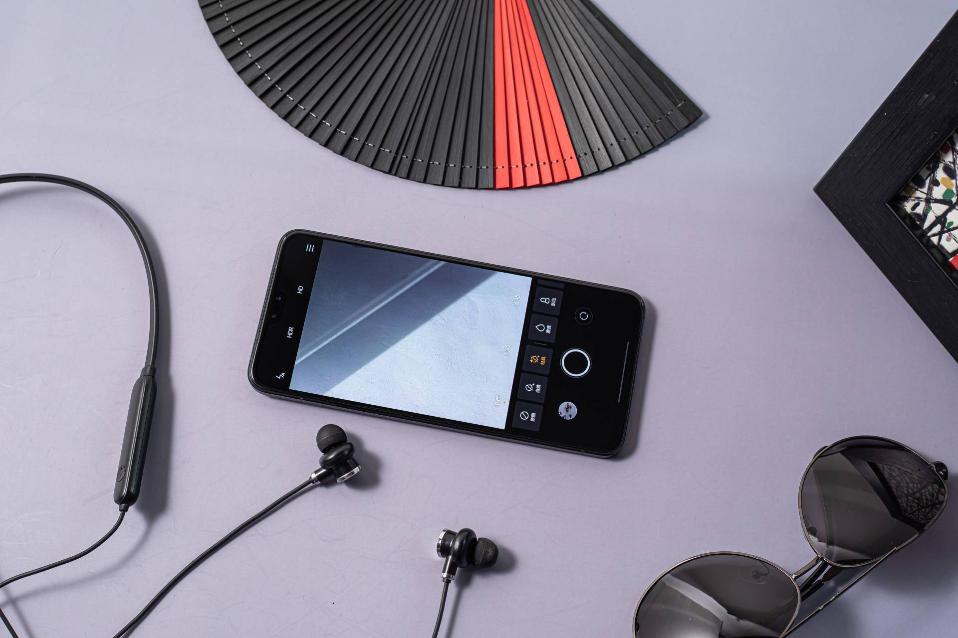vivos10内置壁纸,vivos10主题壁纸 vivos10好不好?能直出高级自拍照,美颜体验升级