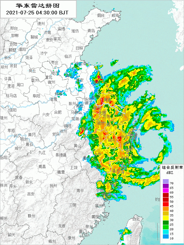 正以每小时15公里速度向西北方向移动