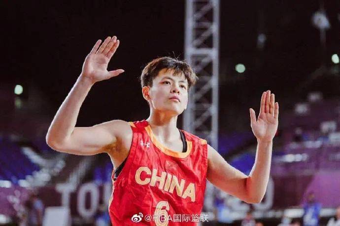 杨舒予冲啊!中国三人女篮挺进四强!今日冲击奖牌!
