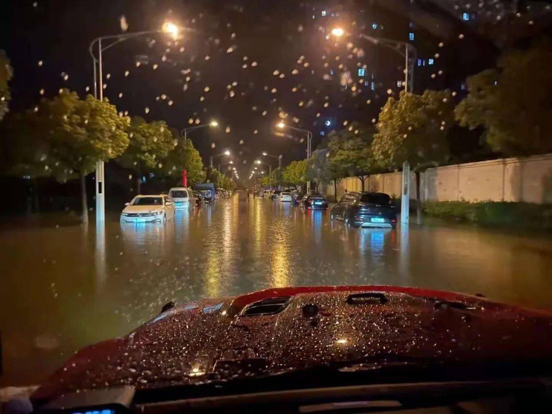 猝不及防一场大暴雨扬中成了这样