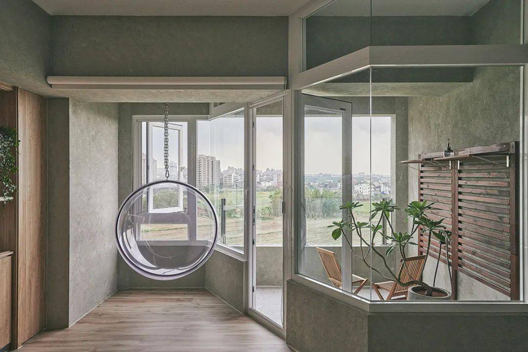 玻璃屋意象阳台空间