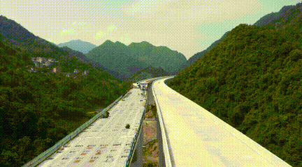 贺巴高速(蒙山至象州段)一期工程实现全幅贯通