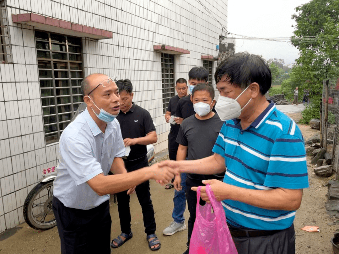 电白马踏推动殡葬移风易俗让追思会替代大操办