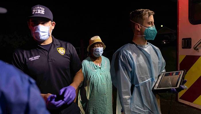 接种|英美计划9月开打加强针，美国至少11位州长感染 | 国际疫情观察（8月19日）