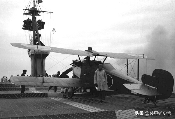 100年前,日本最早的国产制式舰载战斗机首飞