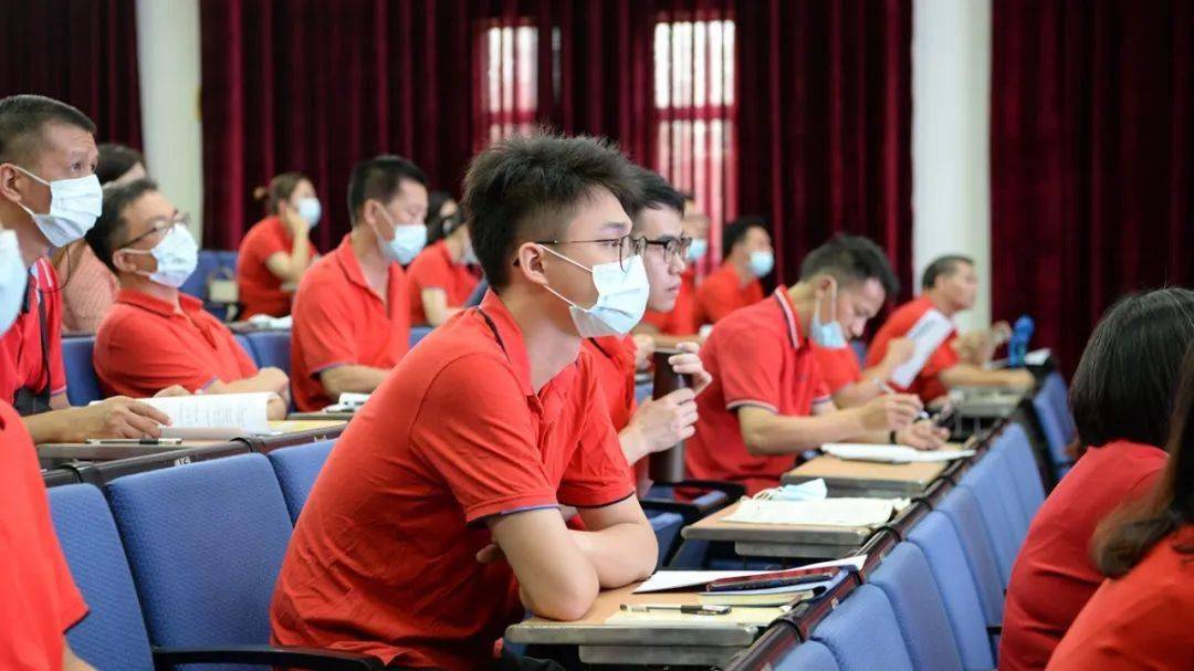 凝心聚力谋开局,精耕细作铸品质——九江镇初级中学新