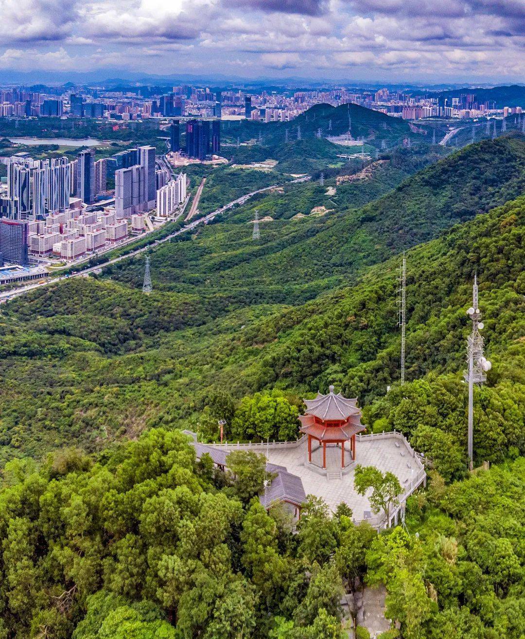 天与城,城与海的完美契合深圳市塘朗山