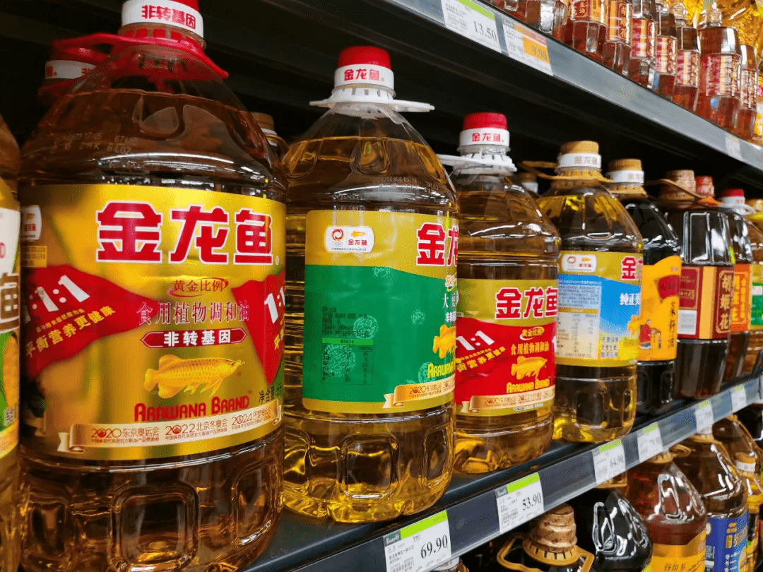 因而,林园此时仍偏爱金龙鱼,显得不合时宜.
