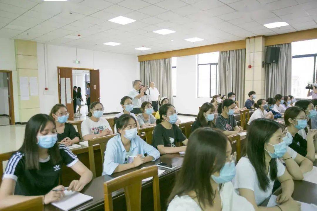 重庆医科大学护理学院永川分院正式揭牌