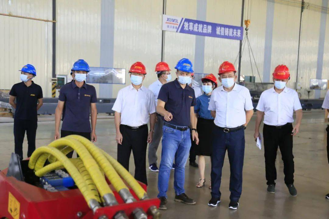 市二级巡视员郭维宁,市人大教科文卫委主任委员黄孝林等,以及市科技局