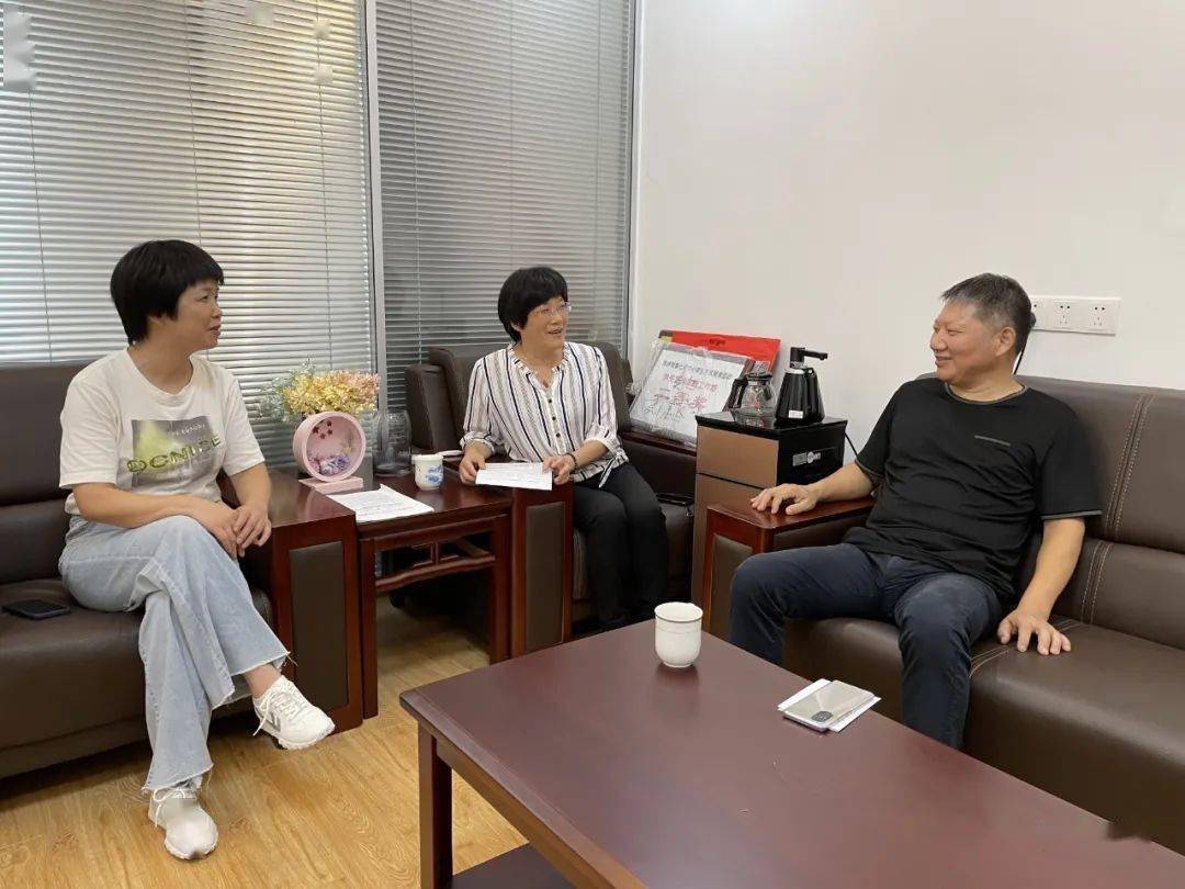 盐城市 9月15日,大丰区新丰镇金墩小学关工委联合少工委开展"法护青春