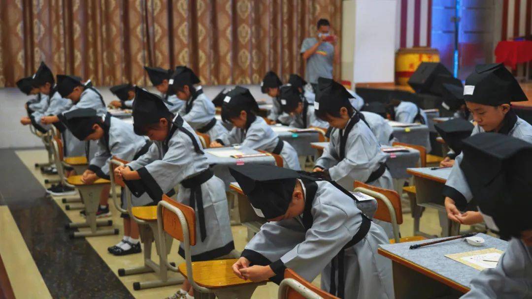 萌娃变身小夫子明天江门举行小学生开笔礼仪式