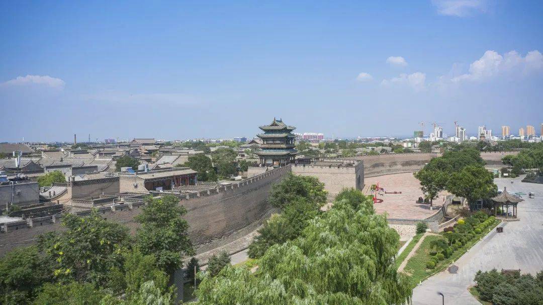 平遥古城图为南大街与城隍街交界处古城内的街道▲最终形成现在的模样