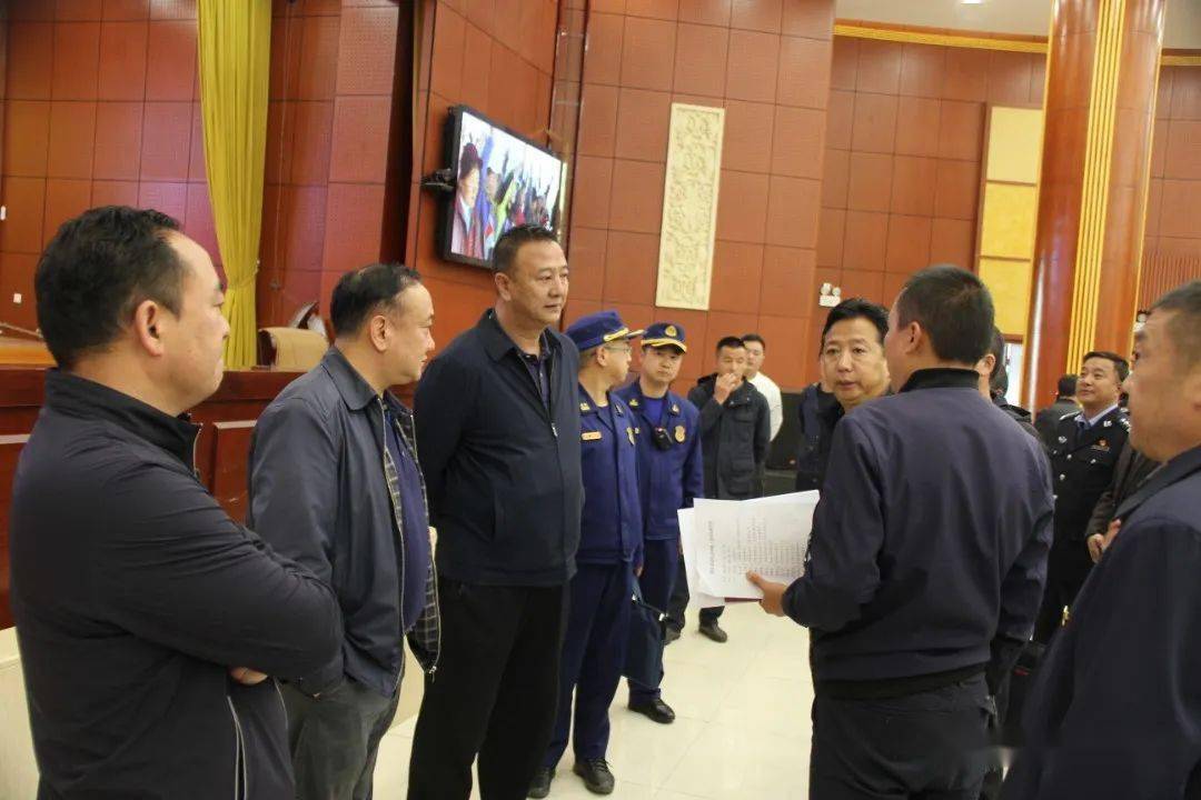 细致周到,简朴务实,州领导检查迪庆州第九次党代会筹备情况