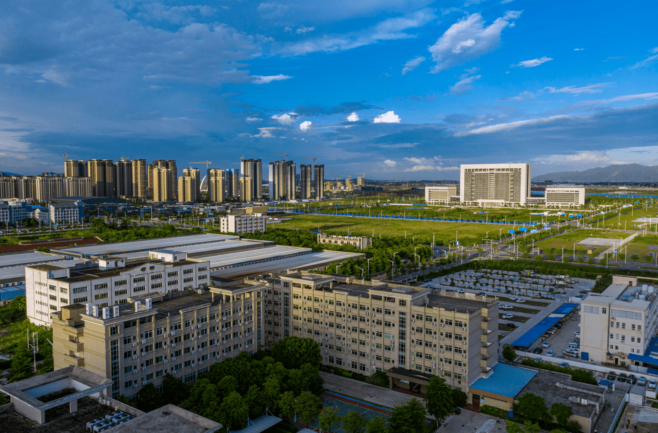 发挥肇庆新区与鼎湖区合力