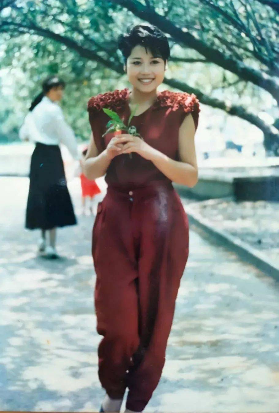 温州当代文化名人名家闲事婆柯海燕