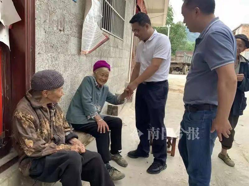 "带货县长"卸任不下播——记乐业县原副县长曹文飞