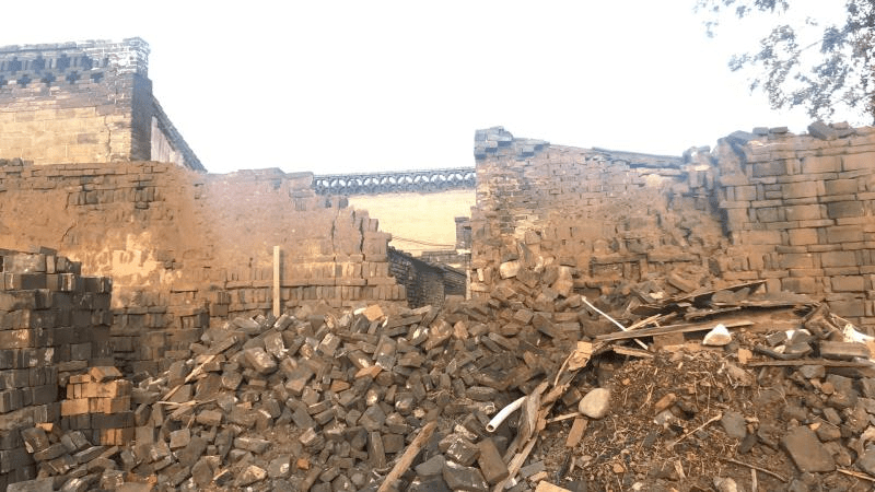 近日,山西持续强降雨引发关注,"平遥古城积水严重墙体坍塌"也登上热搜