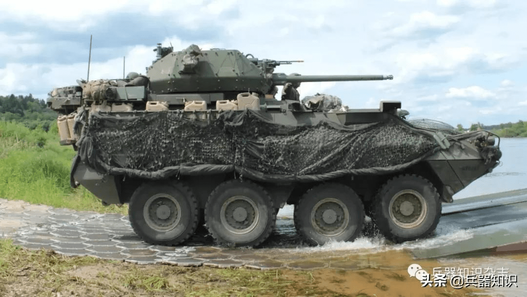 美国陆军"斯崔克"装甲车集成30毫米机关炮