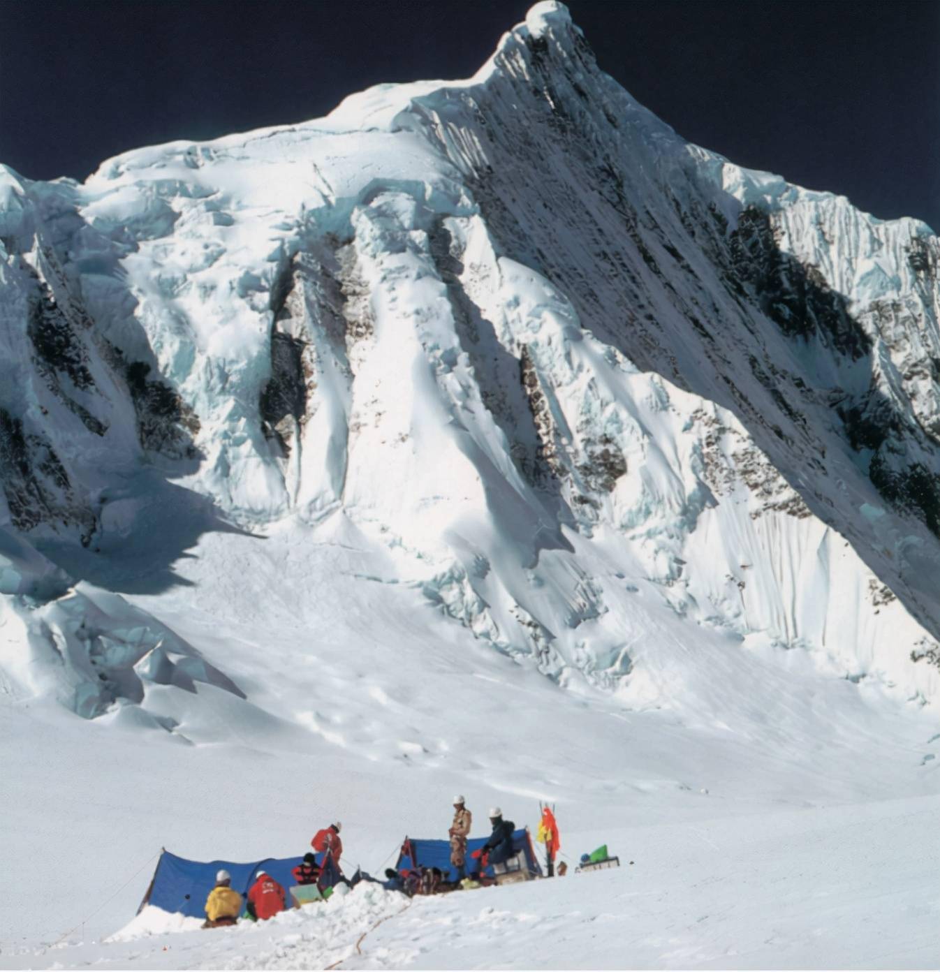 17位登山队员遇难,7年后发现日记,遇难者临死前的过程