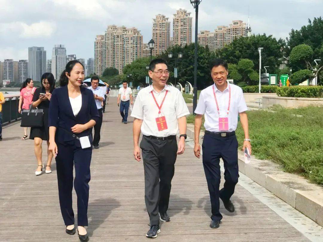 【头条】福州市人大副主任陈春光带队调研"七五"普法决议贯彻执行情况