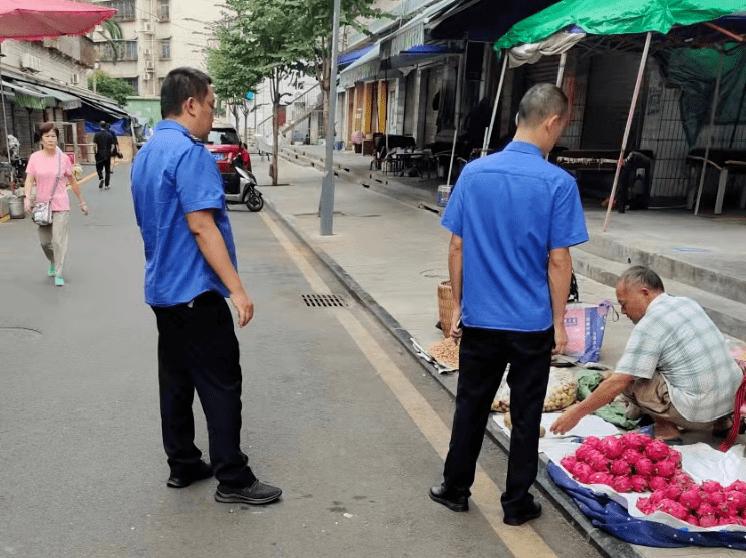 不文明养犬整治情况上周仁和治安管控中心,对仁和广场和滨河公园人员