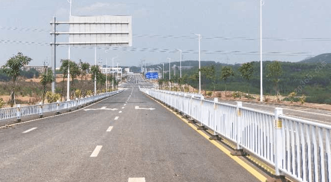 主要建设内容包括了道路,交通