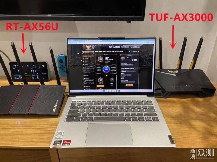 目前家里使用的主路由是华硕tuf-ax3000,路由器摆放在客厅的电视柜上