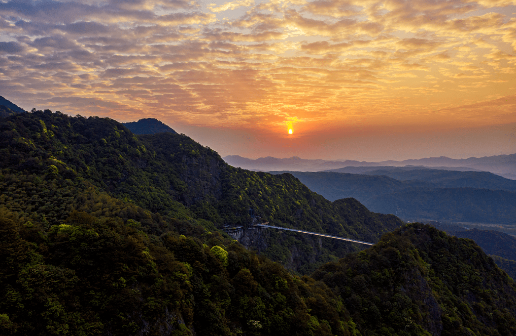 秋日福利大放送,宁海梁皇山景区278元套票现只需89元!_玻璃