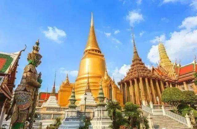 在曼谷体验泰国的建筑文化_的布局_佛寺_艺术