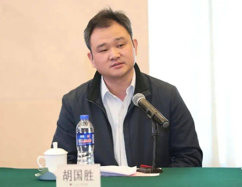 华南师范大学马克思主义学院副院长,教授 胡国胜