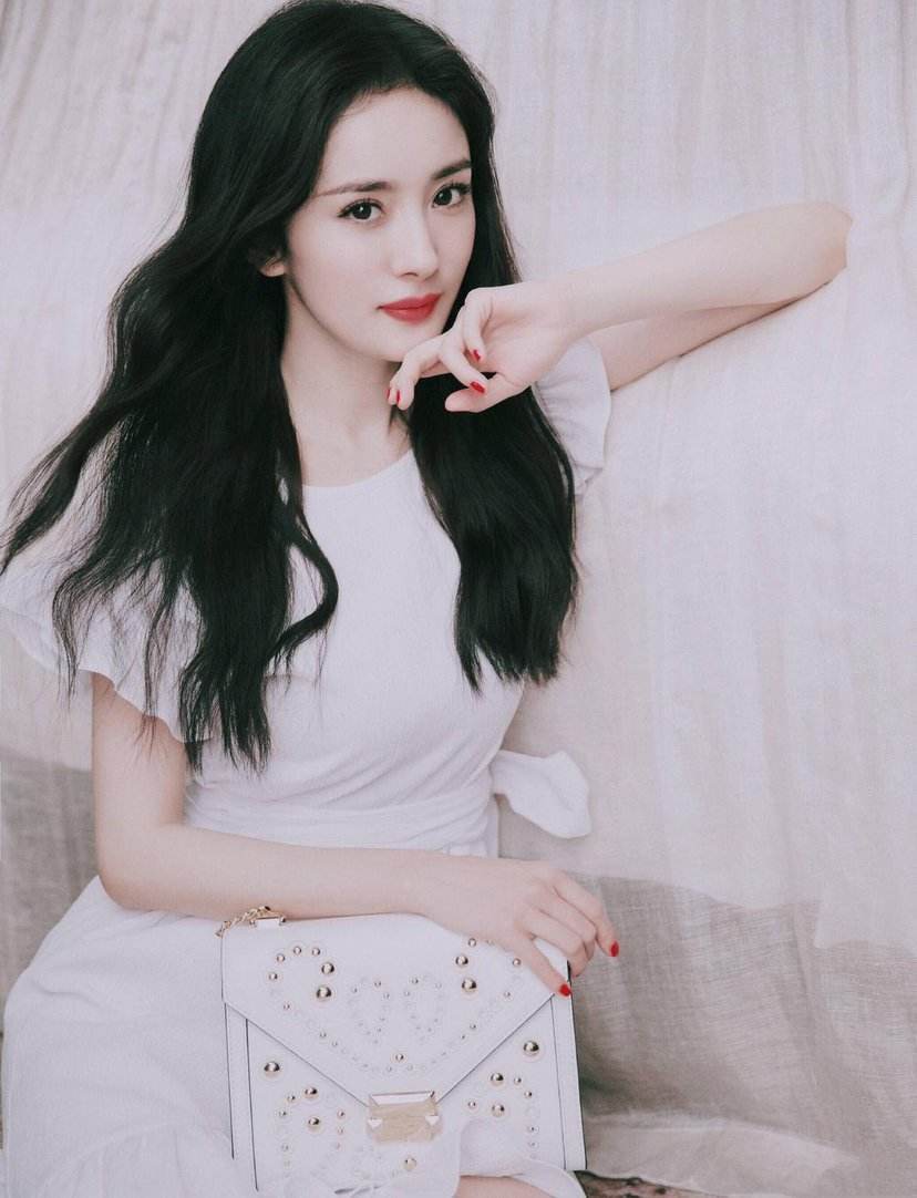 杨幂写真集 你见过这么美的杨幂吗?
