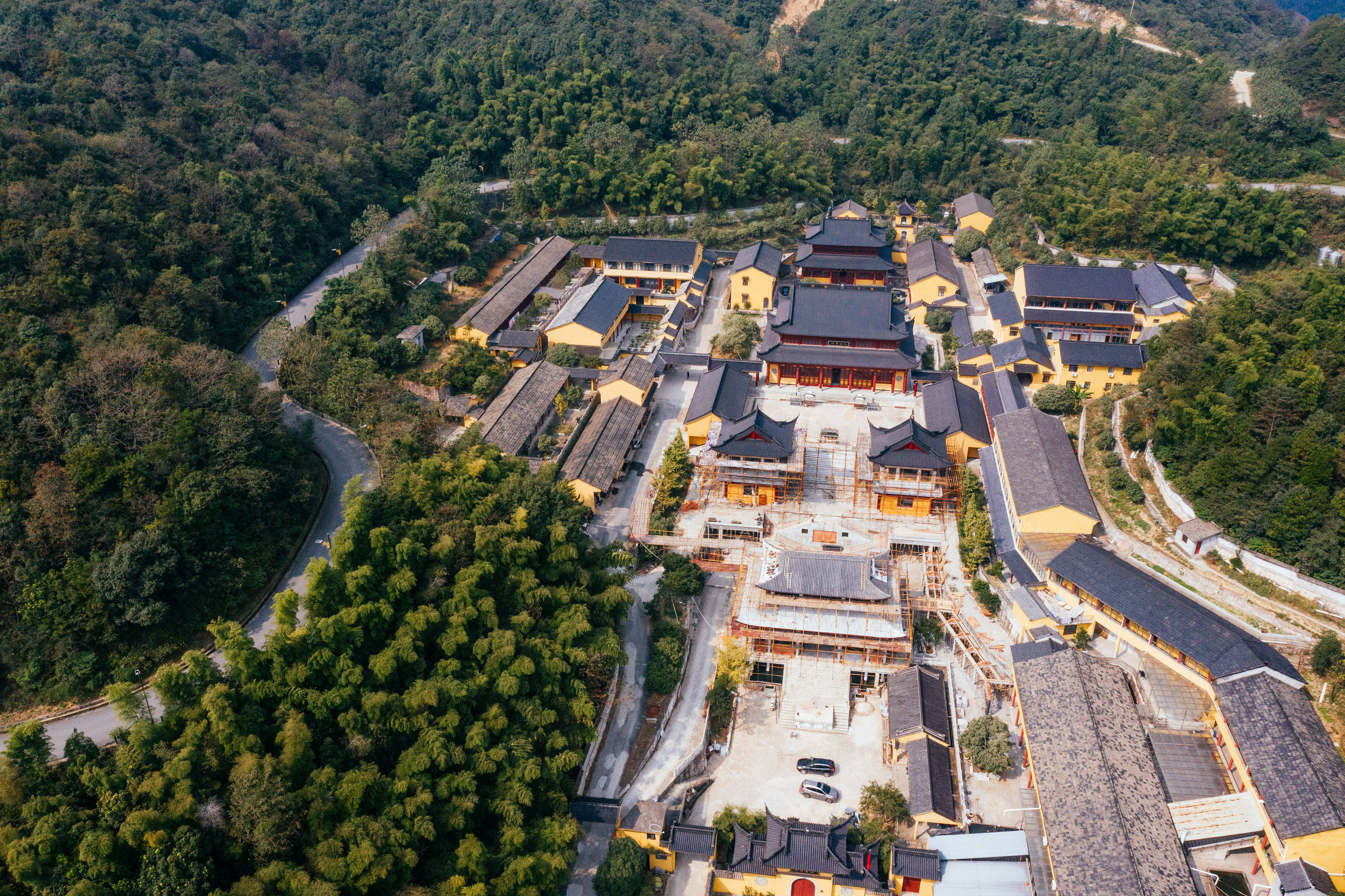 兜率天真实存在的佛国净土仿佛登入西方极乐世界