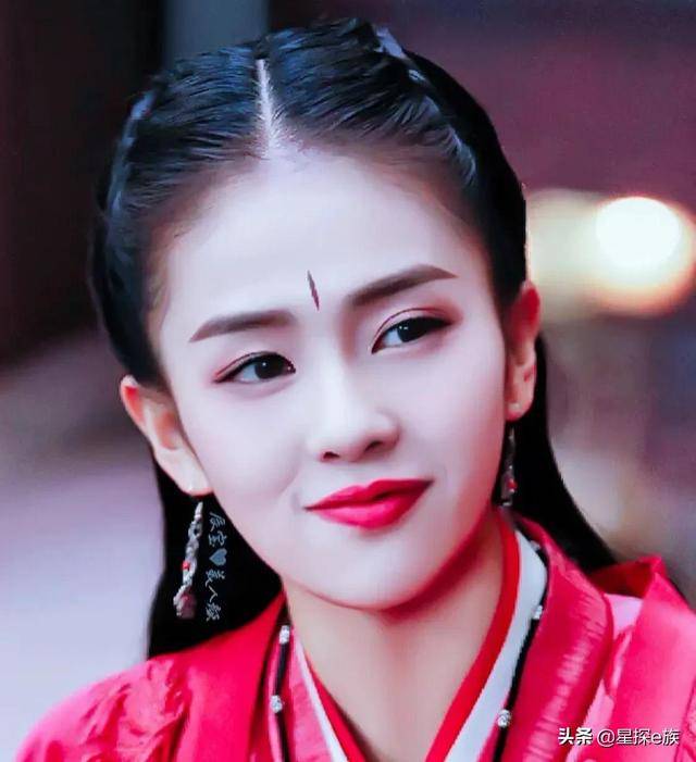 为什么很多网友都觉得白鹿和李沁很像