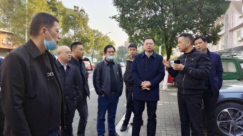 县委副书记,县长周登高率队到县城周边开展教育和城市内涝治理调研,副