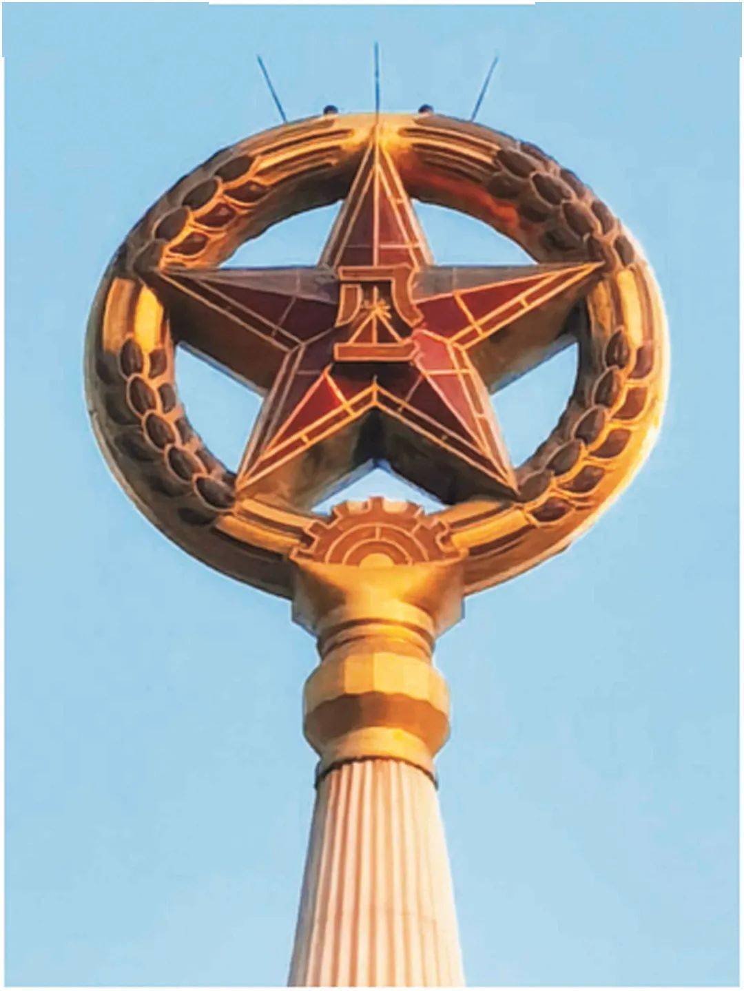 军博展览大楼塔楼军徽的修复_建筑_五角星_宝顶