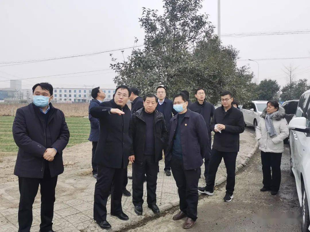 1月4日,新乡市政府党组成员,副市长陈红阳,副秘书长何光亮对二环路