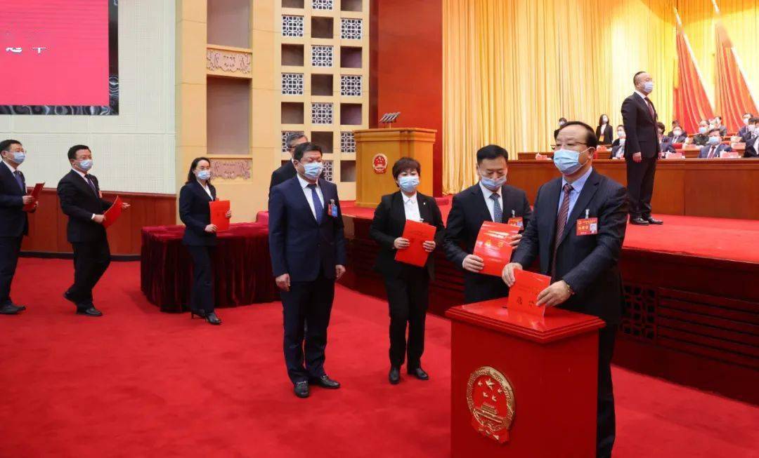 盘锦市第九届人民代表大会第一次会议胜利闭幕_杨权_大会主席团_邢鹏