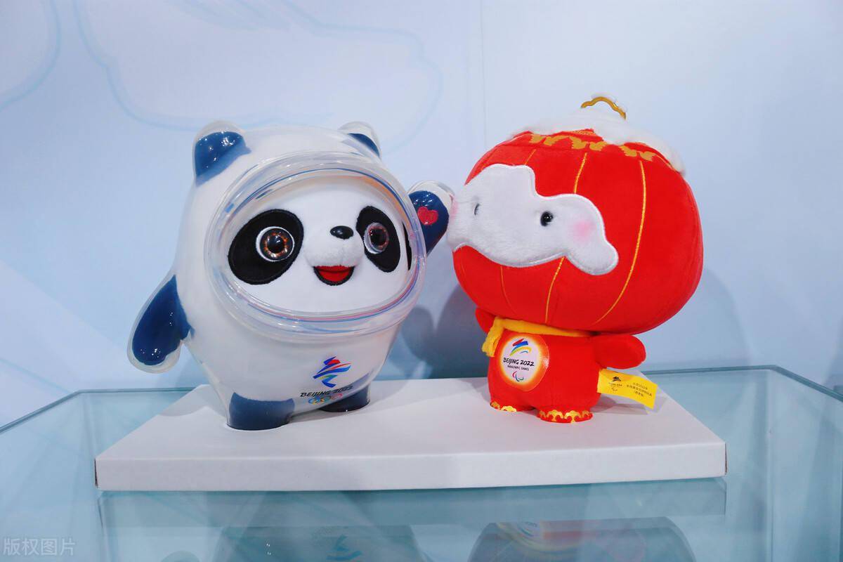 那么,2022年北京冬奥会的吉祥物叫什么呢?