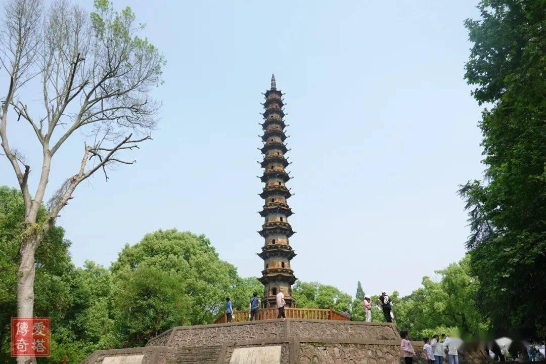 湖北当阳玉泉寺铁塔