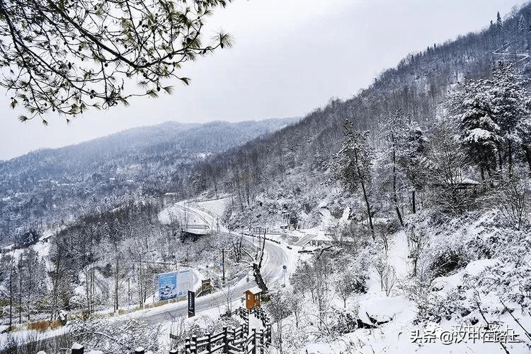 汉中大汉山近郊的极致雪景