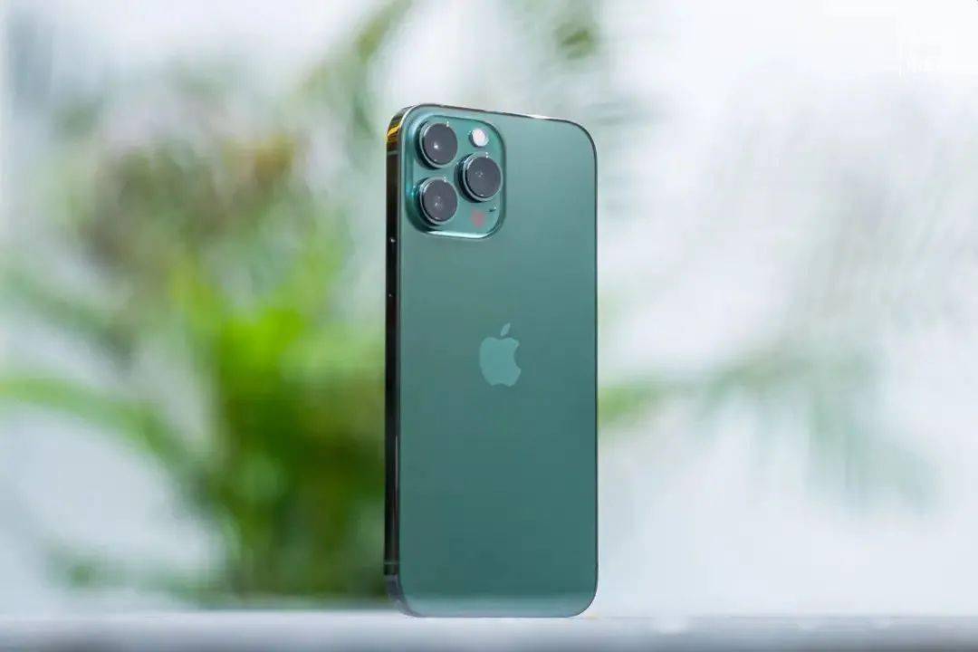 绿色iphone13系列开箱苍岭绿到底有多绿