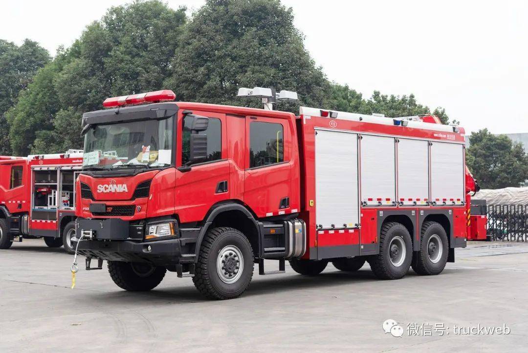 抢险车中的巨无霸打探斯堪尼亚p500xt6x6底盘川消重型抢险救援消防车