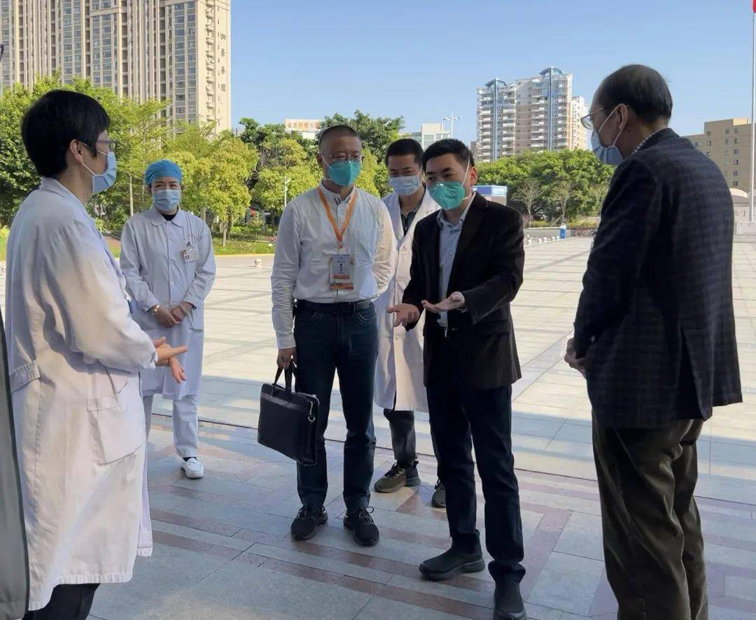 要闻副市长陈小辉莅临市中医院人民医院督导检查