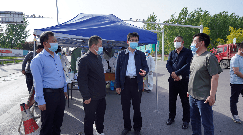 新河县委书记韩非实地调研企业生产,交通项目建设和