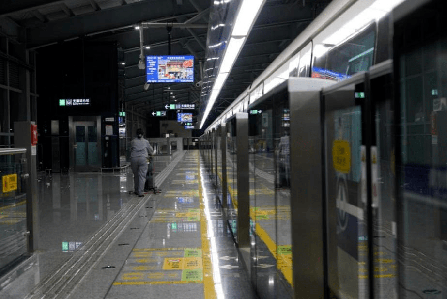 中兴路站的小哥哥你真暖