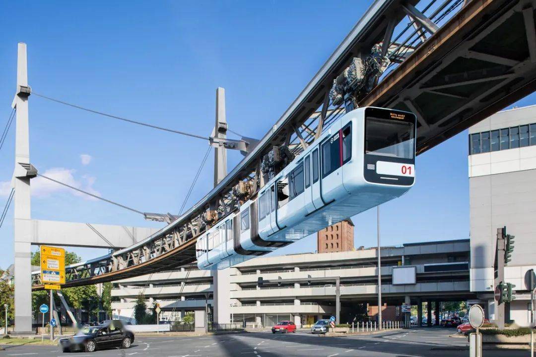 er schwebebahn,是世界上最老的单线运行的电气高架悬挂式单轨铁路