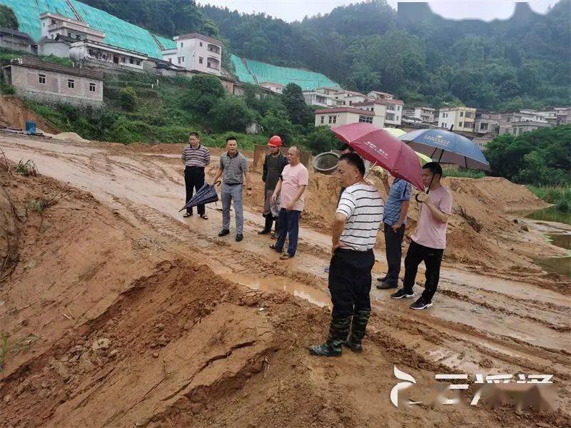 罗定市富林镇都杨镇云安公安云安区高峰街河口街云城街云城区面对暴雨