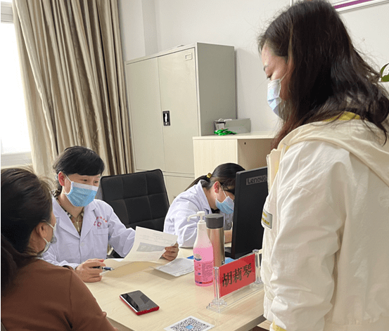 近日,石城县妇幼保健院邀请赣州市妇幼保健院妇科专家,主任医师胡莉琴